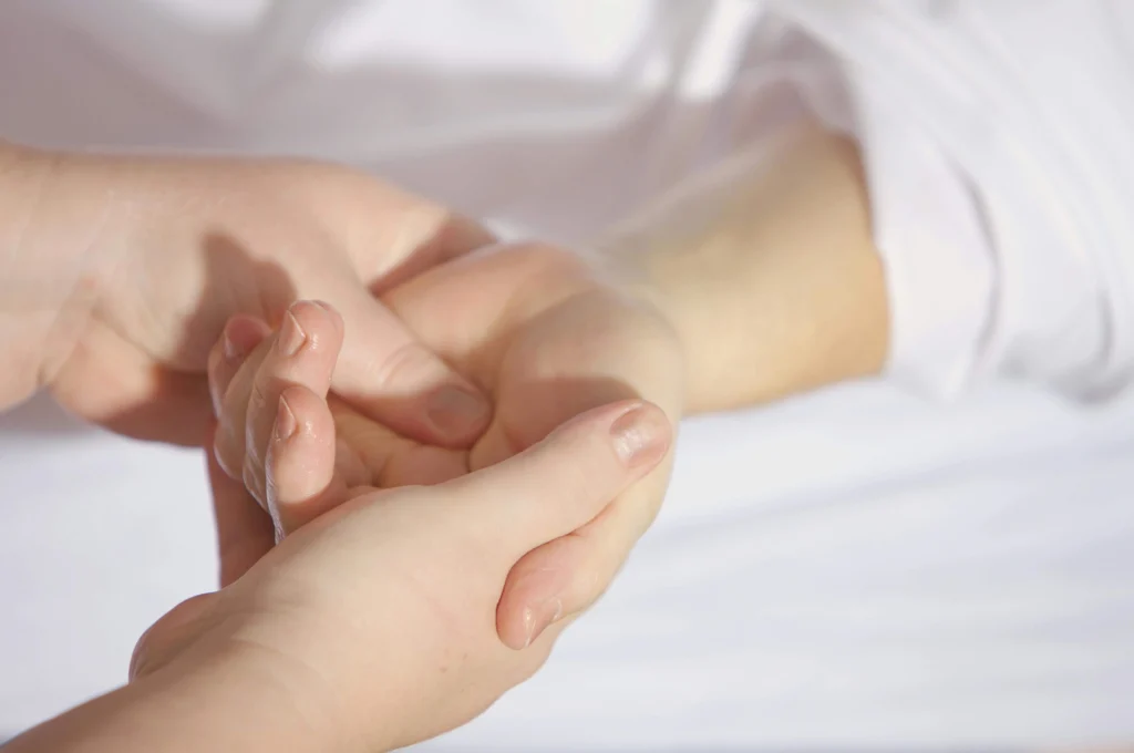 What Does a Regular Manicure Conclude