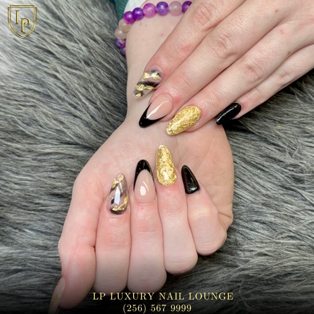 How a deluxe manicure differs from a regular manicure