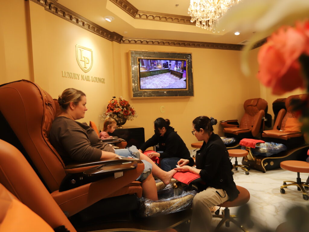 pedicure nails ideas​